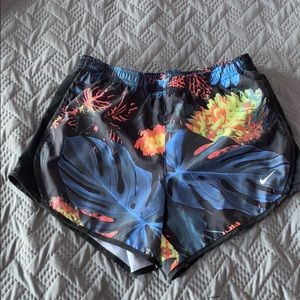 Nike Shorts Kids L